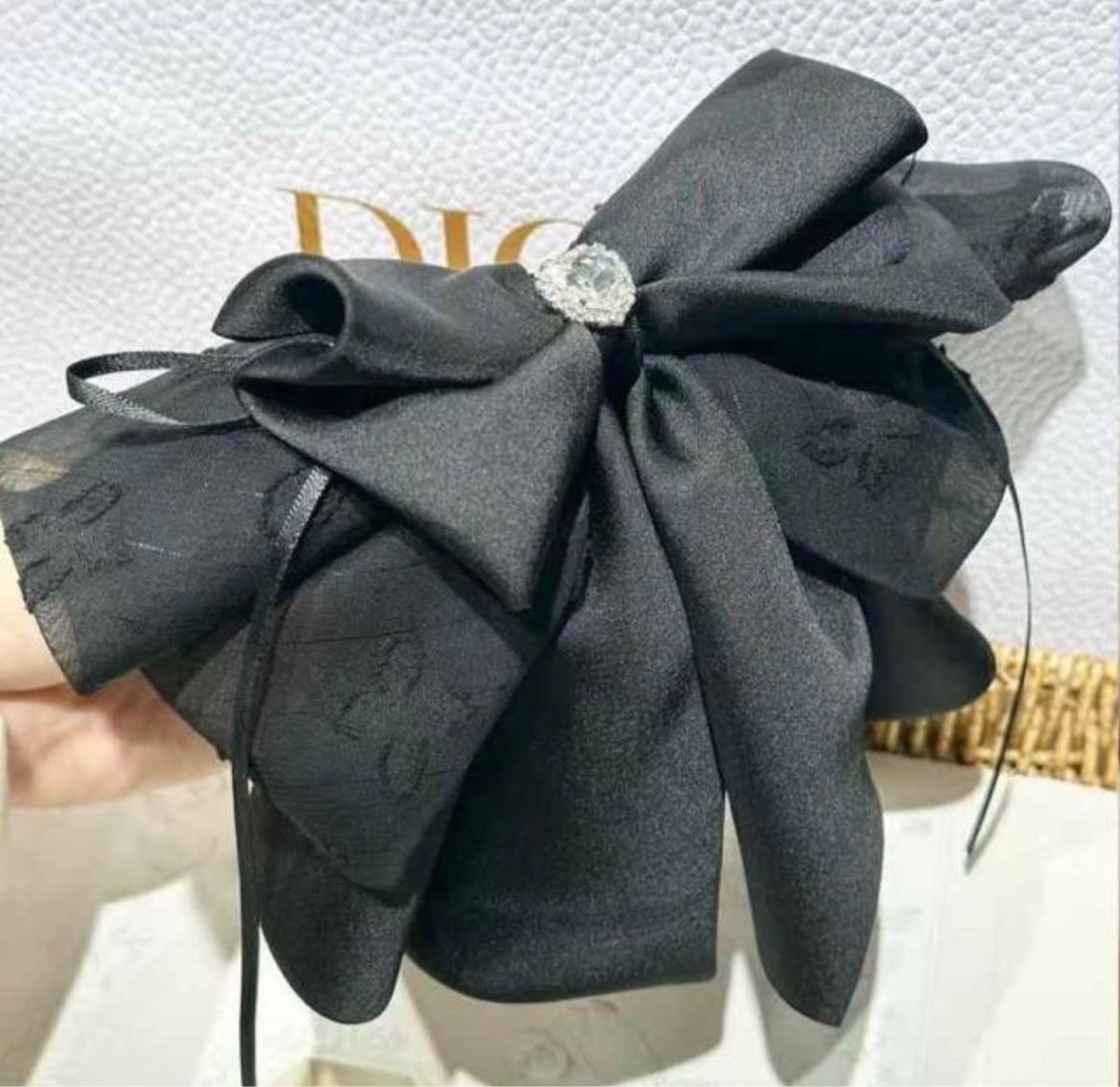 Luxury Satin Crystal-Embellished Oversized Bow Hair Clip – Black & Ivory