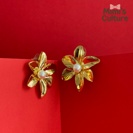 Golden Bloom Pearl Earrings