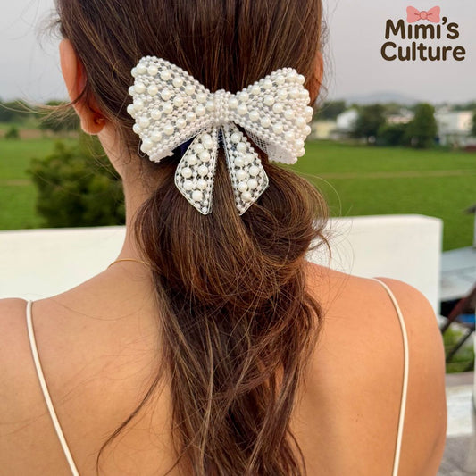 Classic Pearl Elegance Oversized Bow Clip