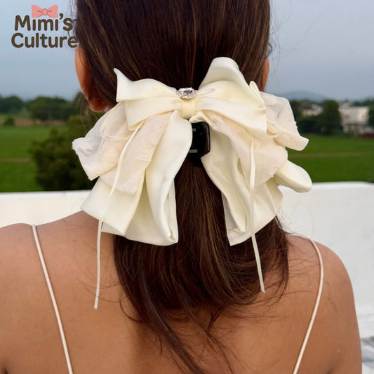 Ivory Elegance Bow Claw Clip