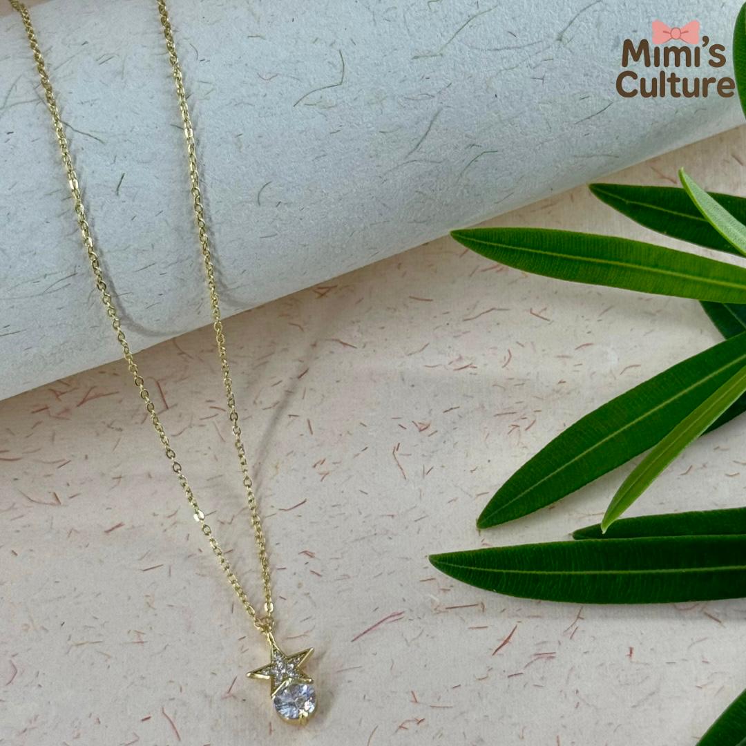 Mimi’s Celestial Kiss Pendant 🌠